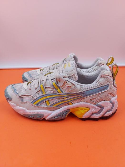 Asics Gel Nandi номер 42 Оригинални маратонки