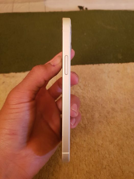 Iphone 12 holatchasi ideal