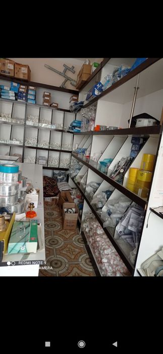 Savdo doʻkoni mebellari