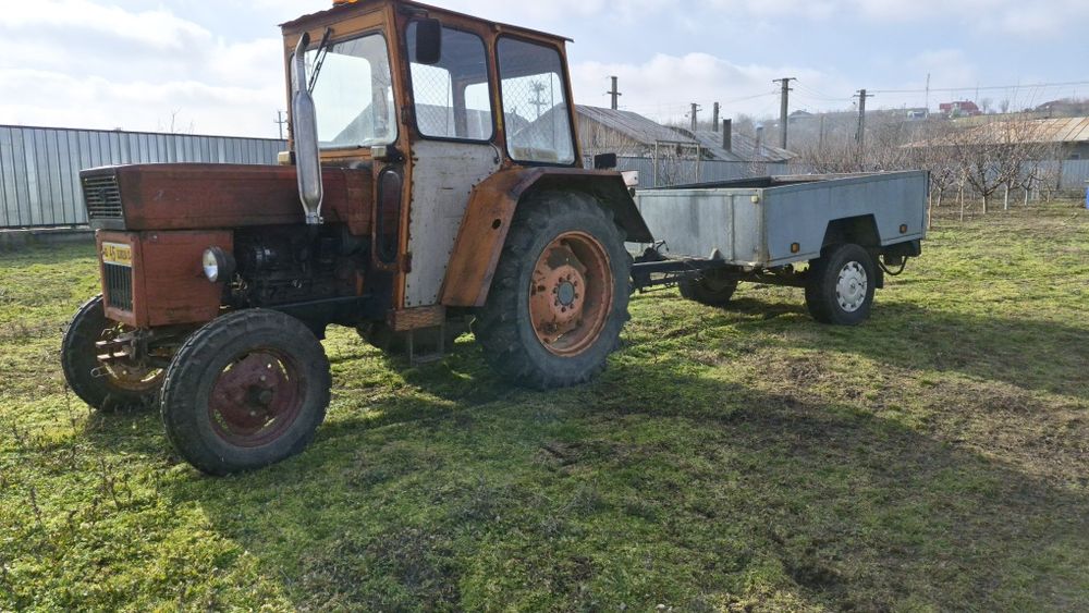 Doua vand  u445 in stare perfecta de funcționare