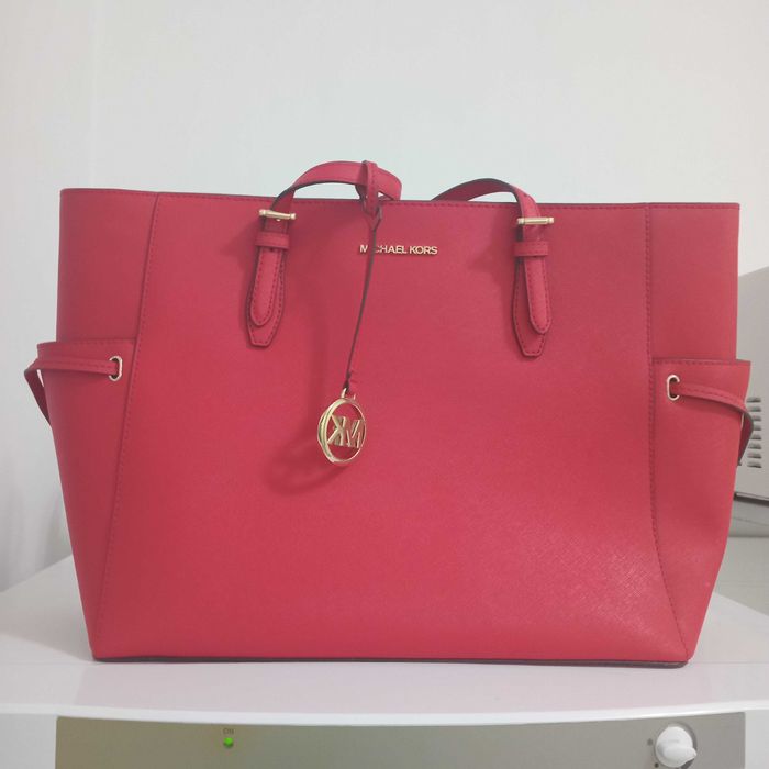 Сумка от Michael Kors