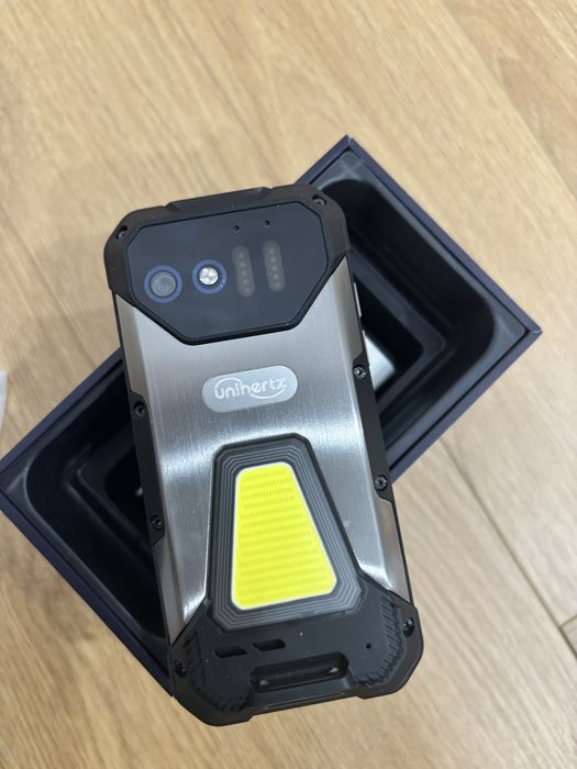 Unihertz Tank Mini 1