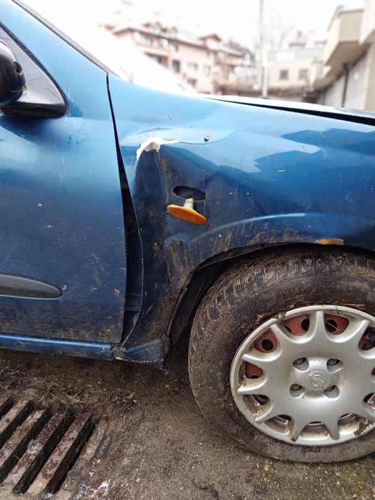 Nissan Almera N16.2001г.