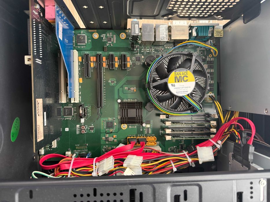 OFETRTA Beckhoff CB1061 Desktop PC / Gaming