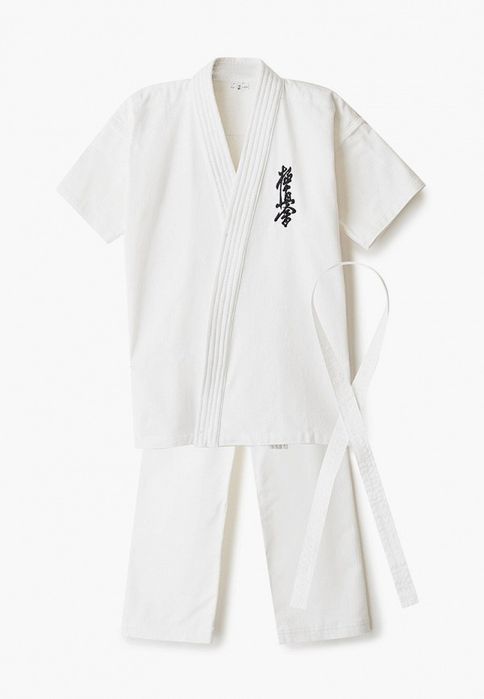 Продам кемоно детскый