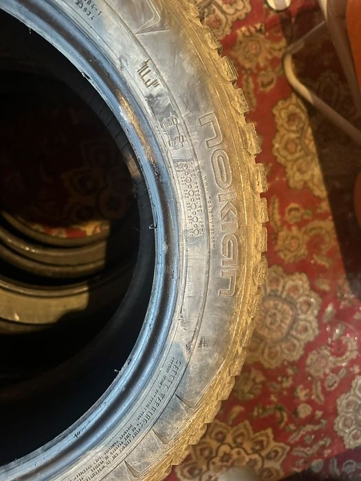 Nokian 215/55/17