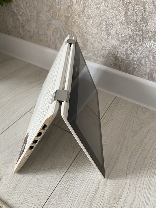 Продам Lenovo Yoga 300-11IBR