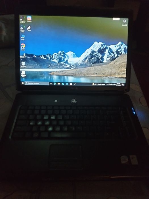 Vând laptopul meu