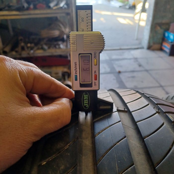 235 55 18 Michelin 4бр летни дот 20