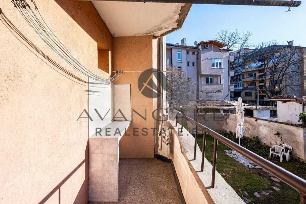 Продава се Двустаен апартамент в Пловдив, Център - 45 кв.м за 2665 €/кв.м - Снимка #6