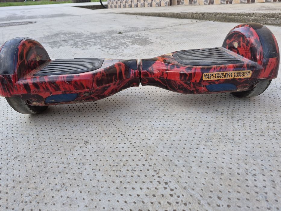 Vand 2 Hoverboard -uri la 400 lei