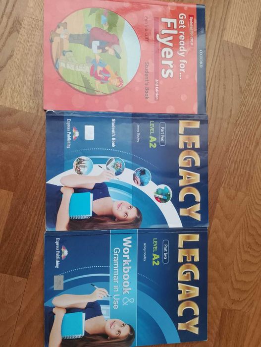 Учебници по Британика