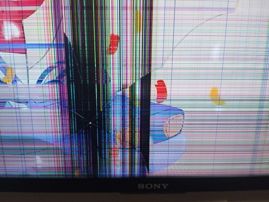 Телевизор  бу  трещина экран