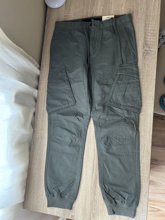 Нови мъжки панталони S