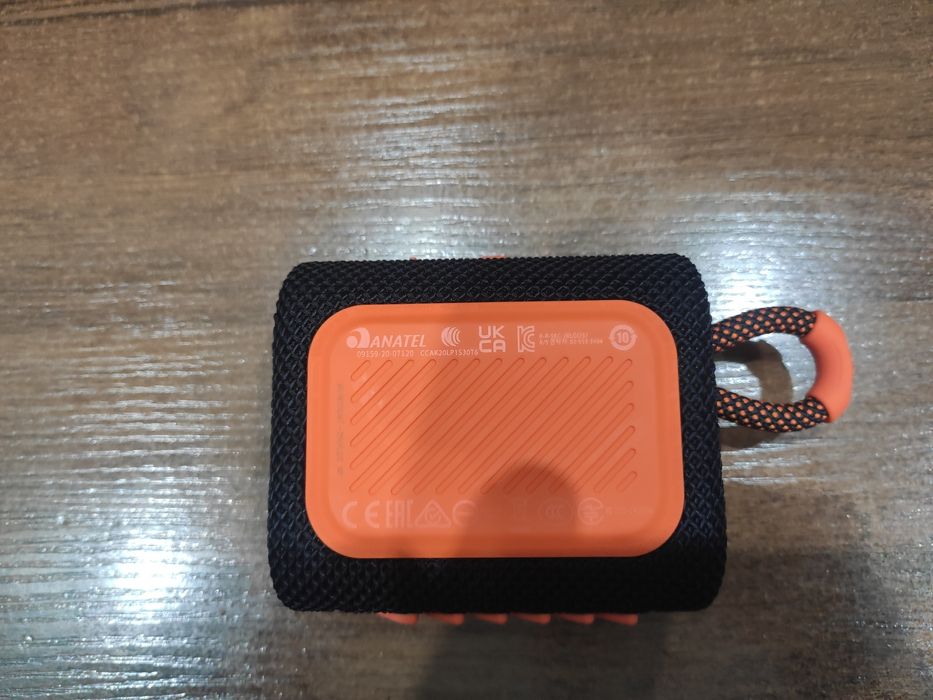 Колонка jbl go3 новая