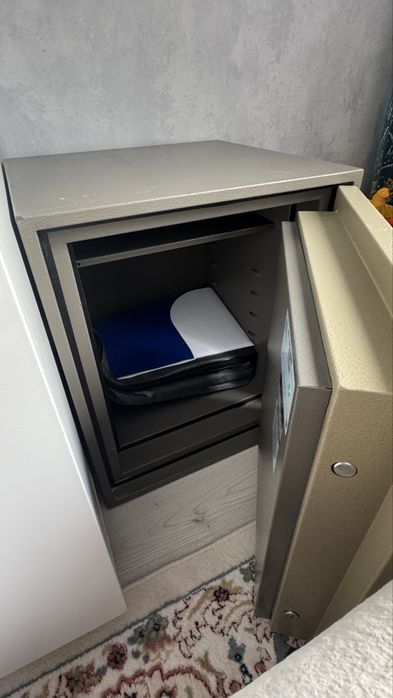 Сейф сатылады көп қолданбаған