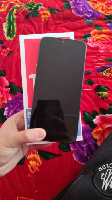 Redmi 15C 128 tali karobka  bor obmen bor redmi note 14 ga redminote12