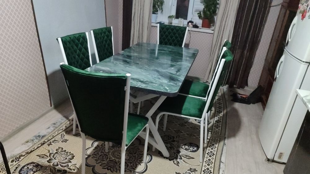 Стол стулья до дома