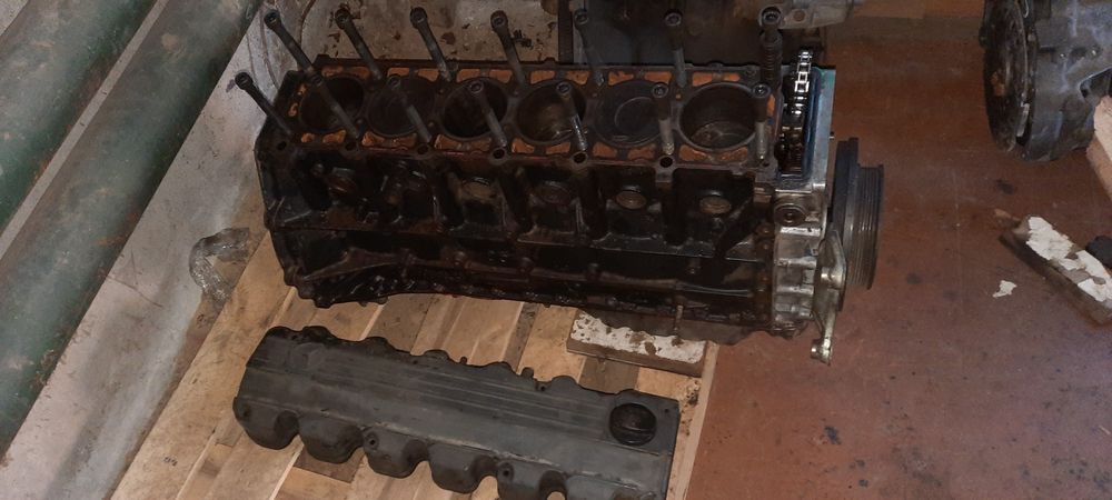 Заряженный блок M103 мотор 2,6 литра Мерседес
