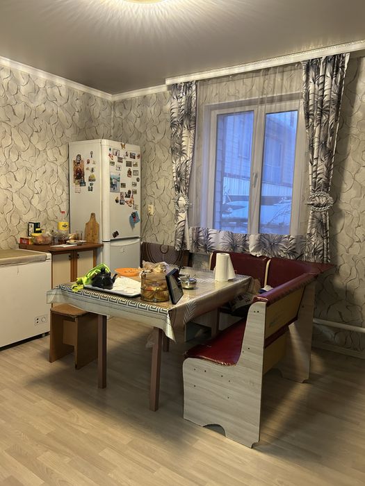 Прродам двух уровневый дом