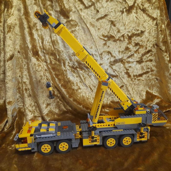 7249 LEGO добре забазено