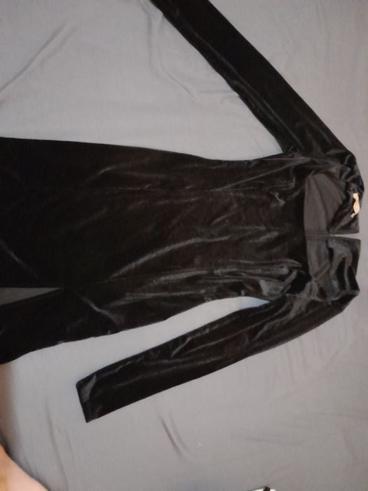 Женская одежда (кофта, джинсы,платье)