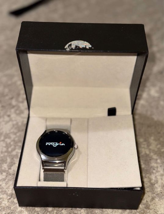 Smartwatch Myria aproape nou + o bratara + cutie