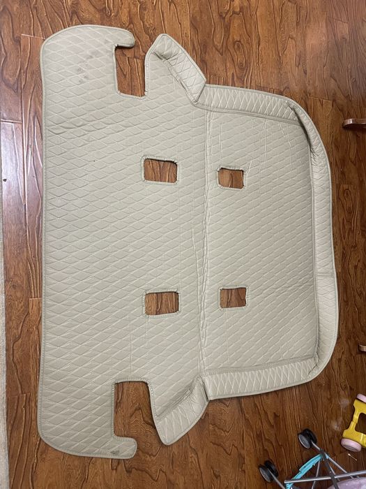 Лексус полик в багаж