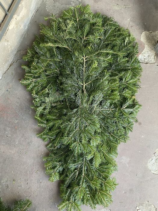 Vând coroane funerare