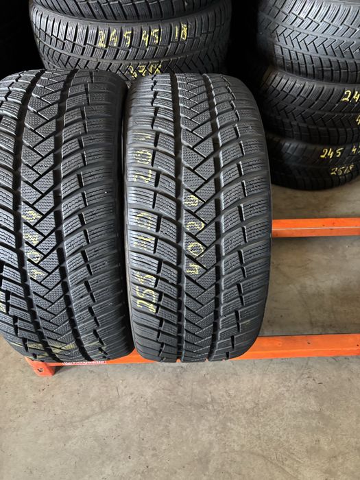 Anvelope Iarna 255/40/20 Vredestein WinTrac Pro 255 40 20 R20