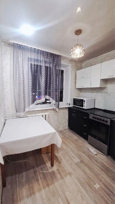 Продается 2-ком.квартира возле магазина “Real”.