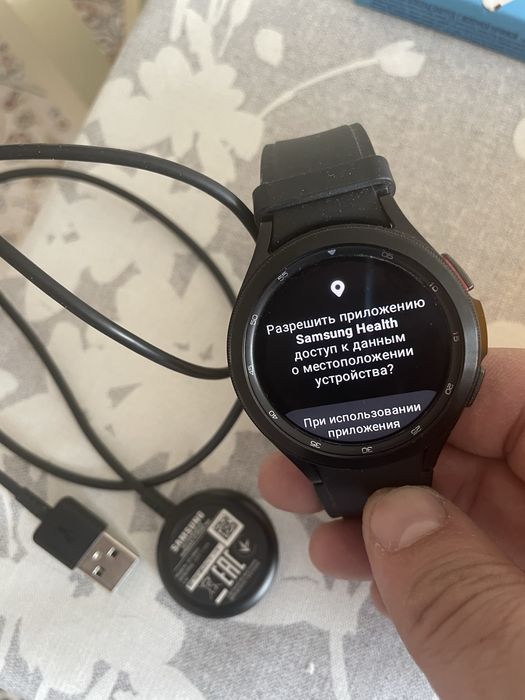 Смартчасы Watch 4