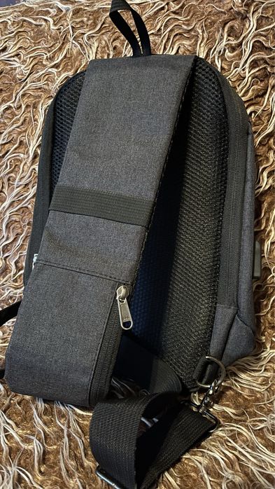 Чанта през рамо почти нова !!!