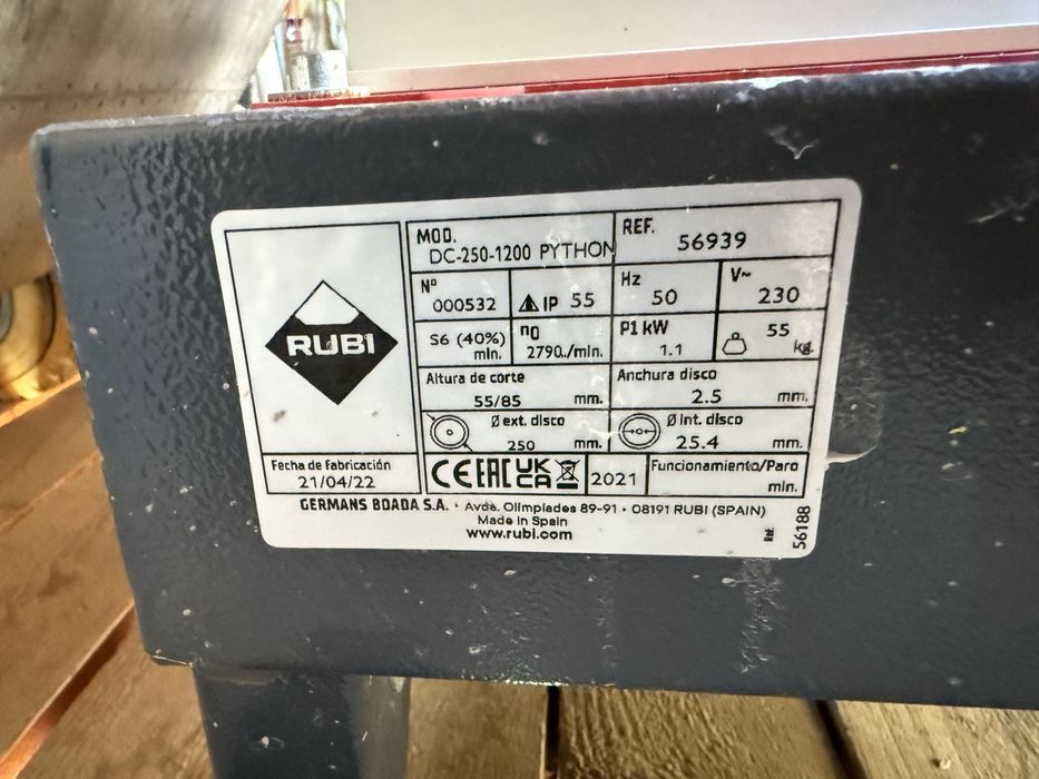 Rubi DC 250 1200 Python машина за рязане на плочки ,