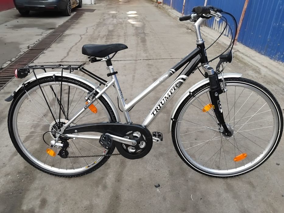 Vând bicicleta Triumph din aluminiu pentru damă