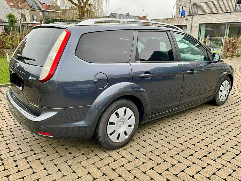 FORD Focus 2010 — imagine 3