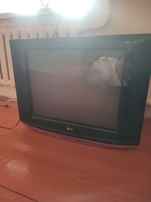 Телевизор два штуки за 15