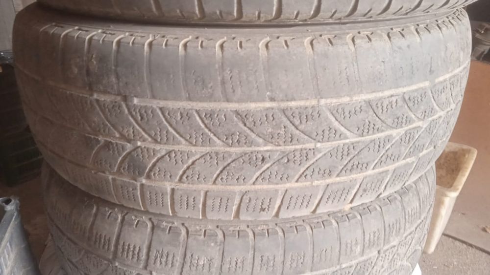 Продаю зимнюю резину