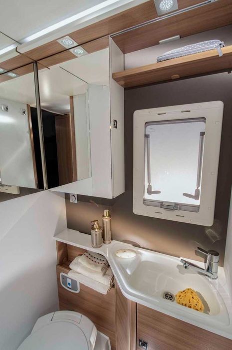 Оборудвани kемпери под наем София ,  Варна ,Шумен ,Търговище от 230лв.