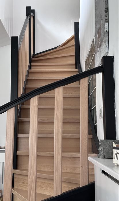 Montaj mobilier, tamplarie si scari din lemn masiv