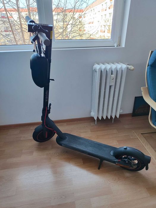 Trotineta electrica Xiaomi Scooter 4 Pro, utilizata un pic