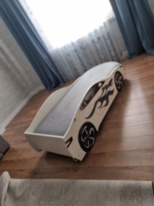 Кровать детская кровать машинка