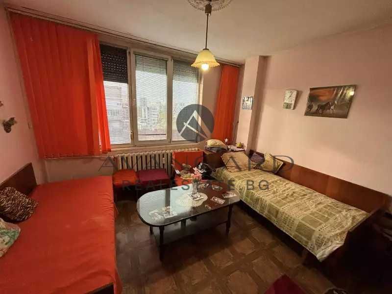 Продава се Тристаен апартамент в Пловдив, Център - 100 кв.м за 1530 €/кв.м - Снимка #8