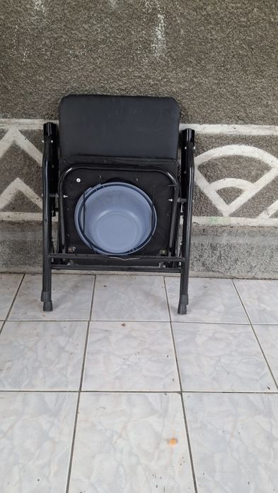 Санитарный   стул