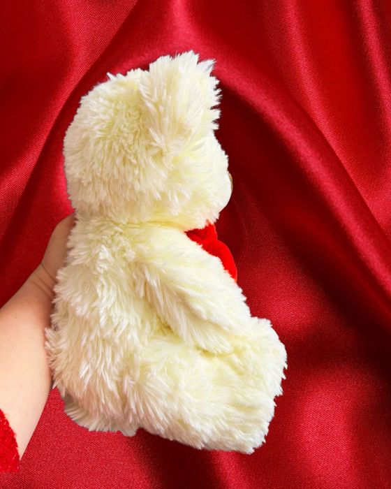 Плюшено мече със сърце "Love"