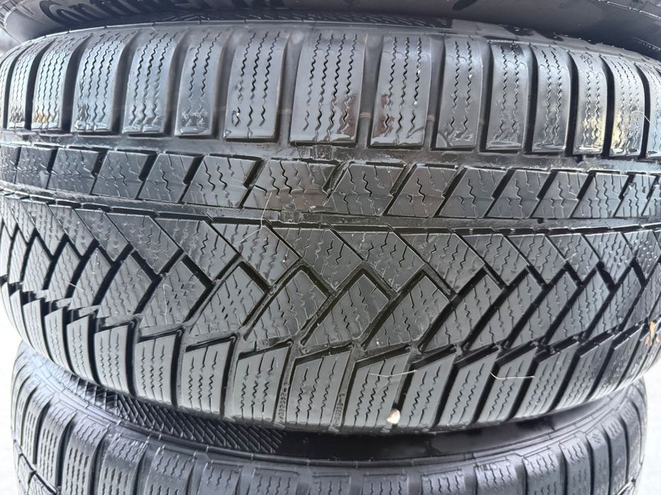 Оригинални джанти със зимни гуми 225/50/17 за AUDI