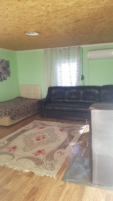 Продавам Къща Лъвино