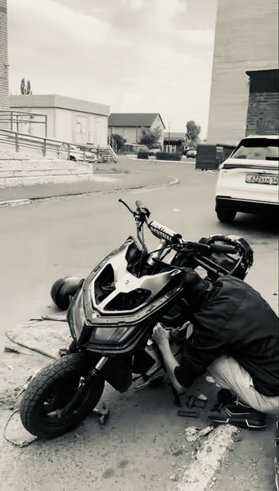 Продам м8 срочно
