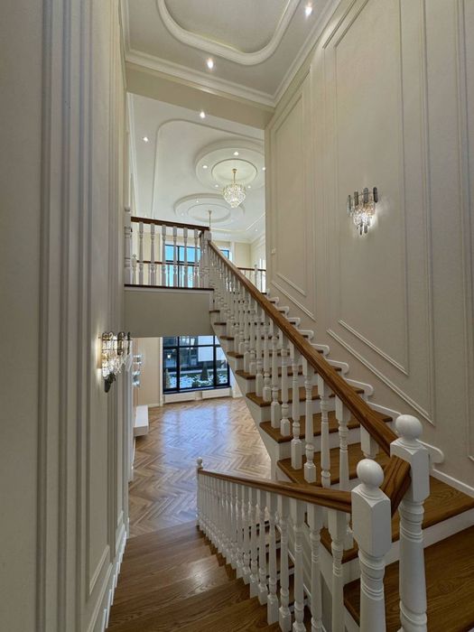 Новый дом площадь 450м2, соток 5.5. Ул. Никитина