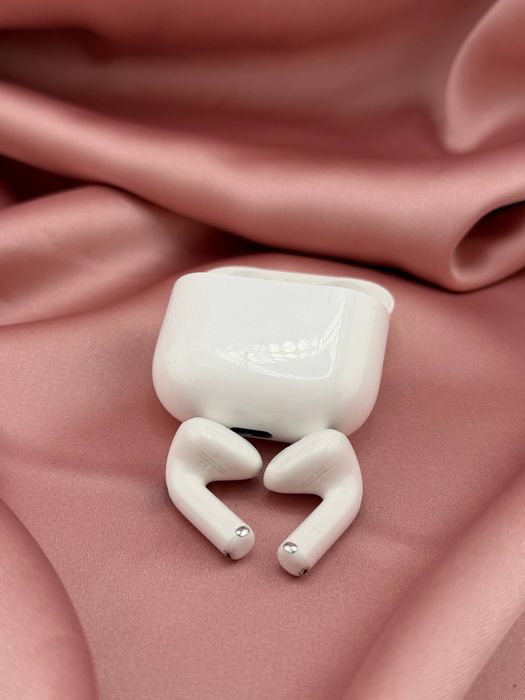 Наушники AirPods 4 / #МА537482
